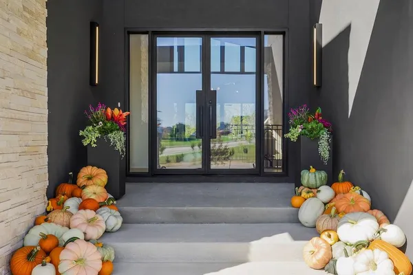 $2,100,000 | 11532 South Hollis Lane, Olathe, KS 66061