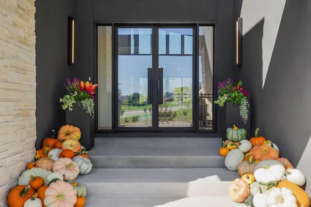 $2,100,000 | 11532 South Hollis Lane, Olathe, KS 66061