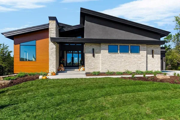 $2,100,000 | 11532 South Hollis Lane, Olathe, KS 66061