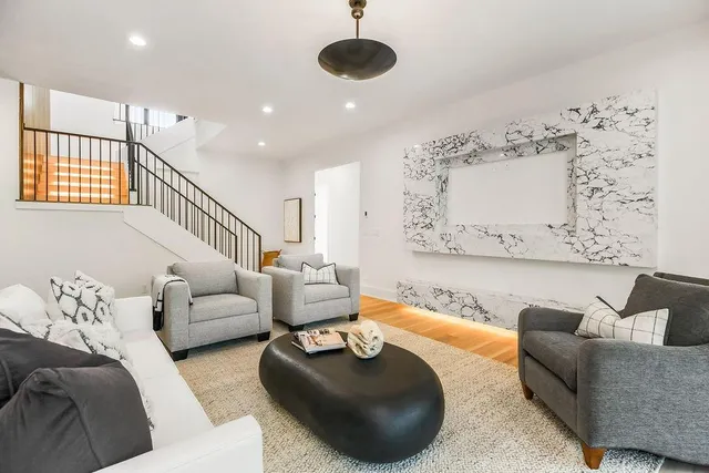 $2,100,000 | 11532 South Hollis Lane, Olathe, KS 66061