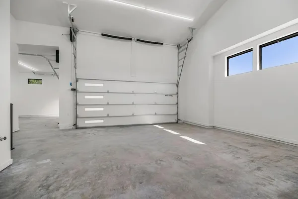 $2,100,000 | 11532 South Hollis Lane, Olathe, KS 66061