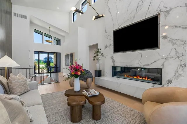 $2,100,000 | 11532 South Hollis Lane, Olathe, KS 66061