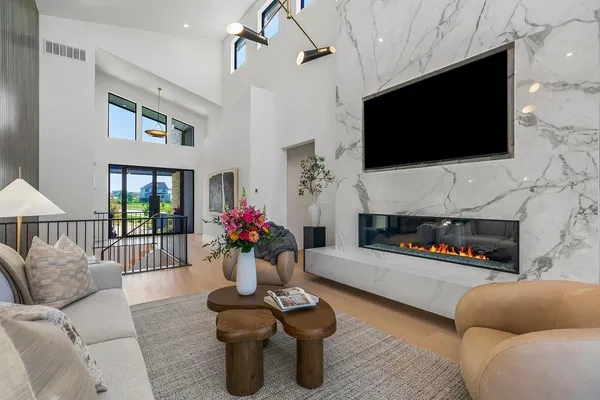 $2,100,000 | 11532 South Hollis Lane, Olathe, KS 66061