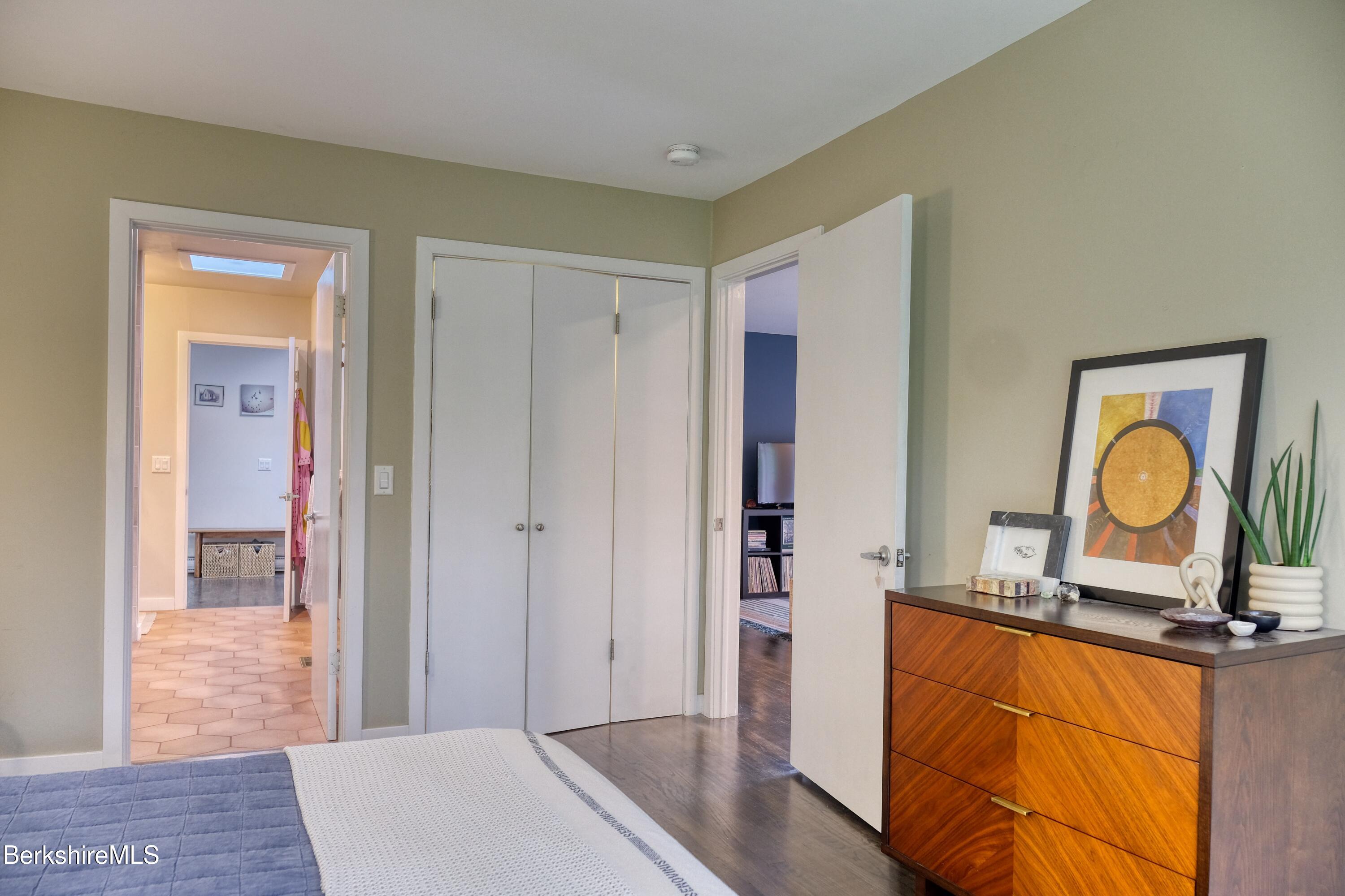 300 Syndicate Road Williamstown, MA 01267 - Photo 21 of 46 DSCF2539