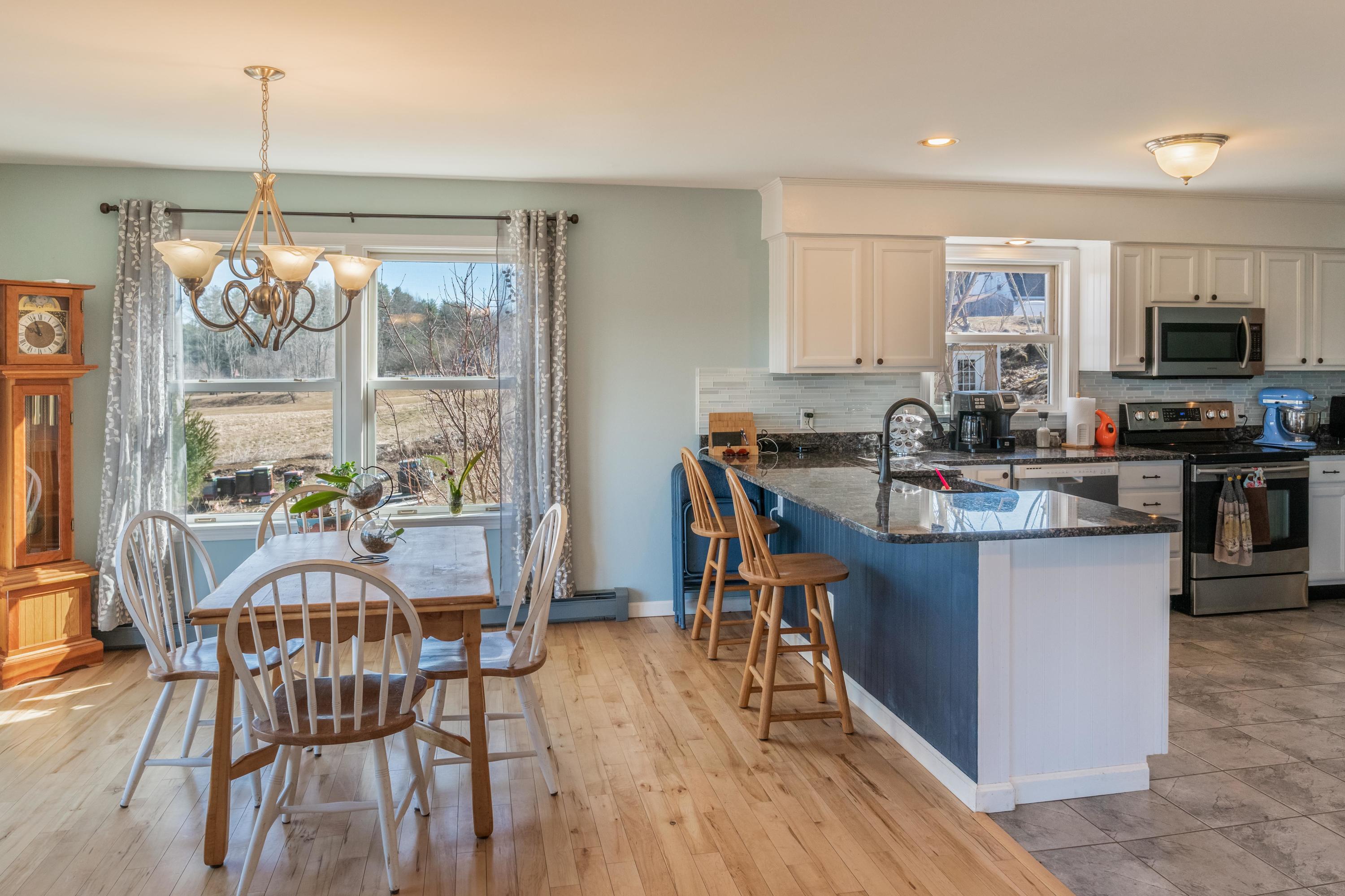 889 Middle Road Woolwich, ME 04579 - Photo 21 of 40 889 Middle Road 021