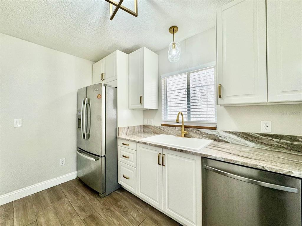 13014 Fennway Ridge Drive Riverview, FL 33579 - Photo 15 of 35