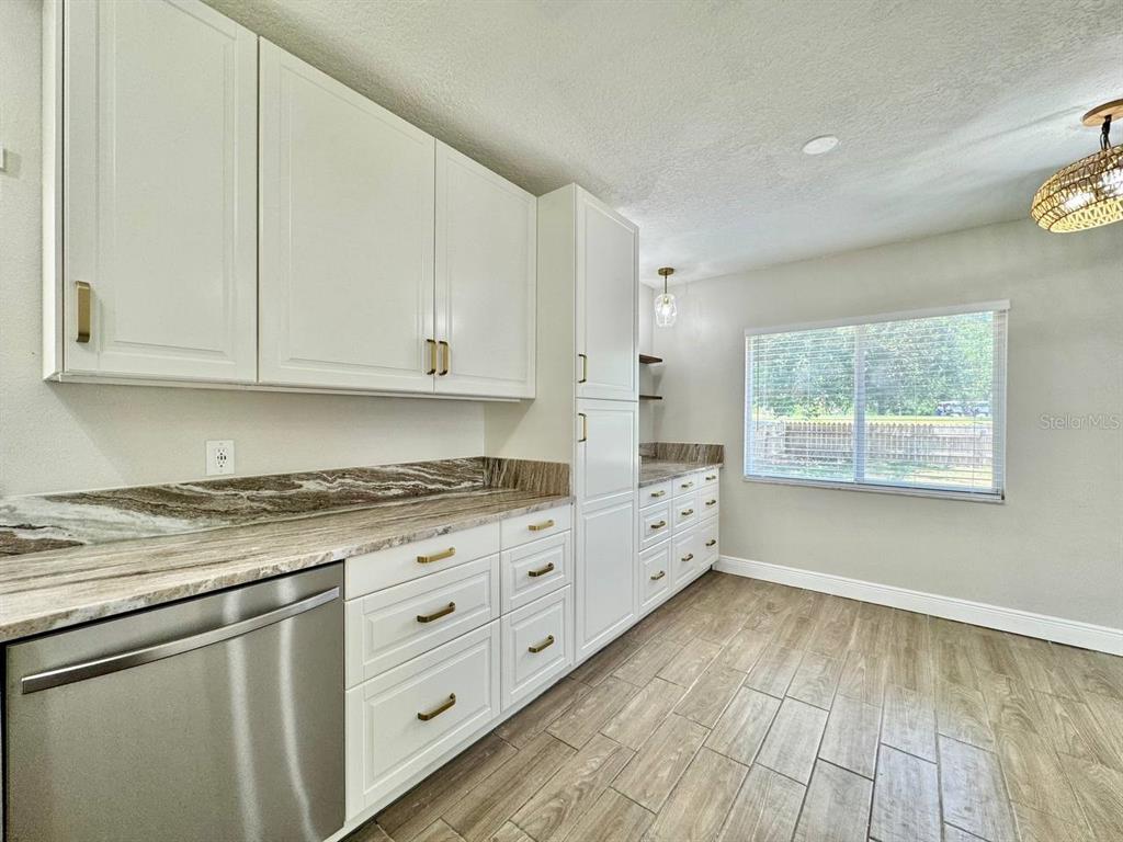 13014 Fennway Ridge Drive Riverview, FL 33579 - Photo 16 of 35