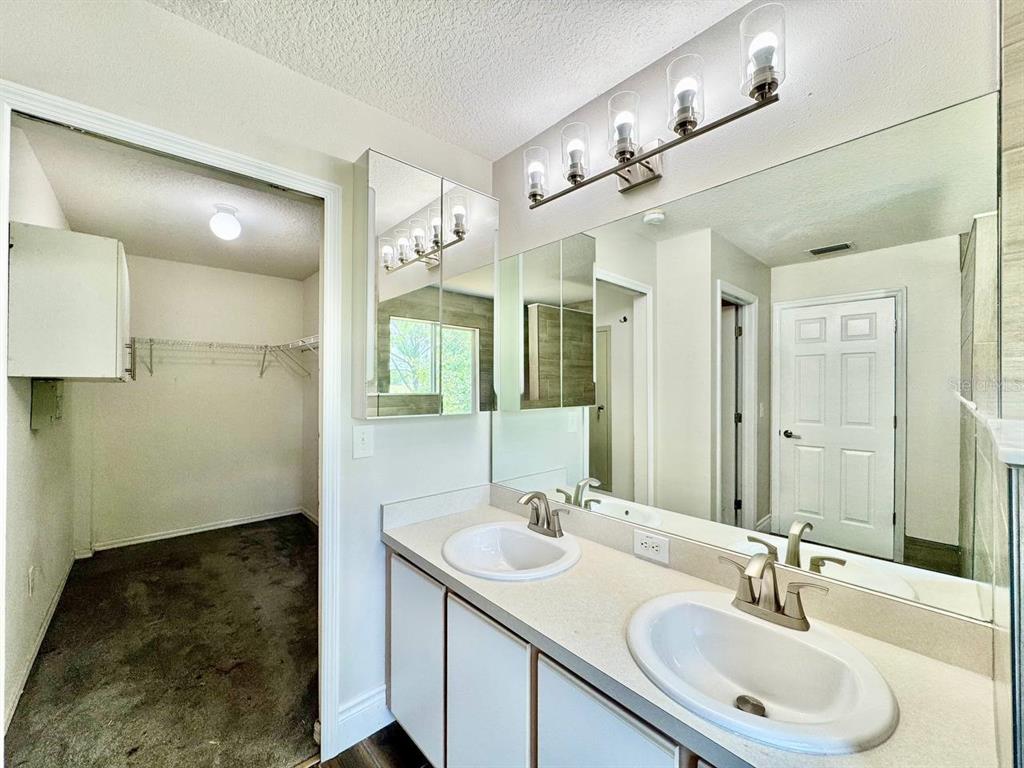 13014 Fennway Ridge Drive Riverview, FL 33579 - Photo 30 of 35