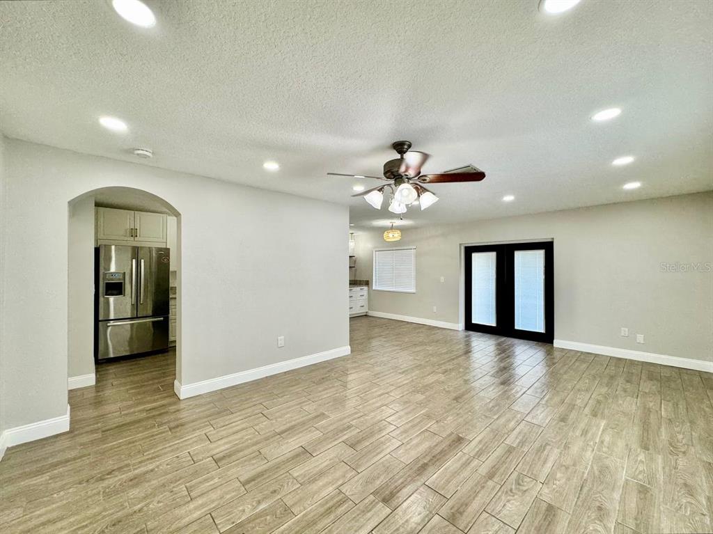 13014 Fennway Ridge Drive Riverview, FL 33579 - Photo 5 of 35