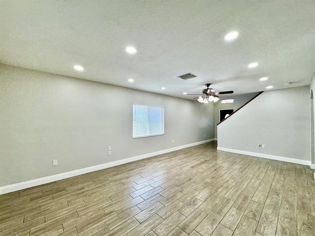 13014 Fennway Ridge Drive Riverview, FL 33579 - Photo 7 of 35
