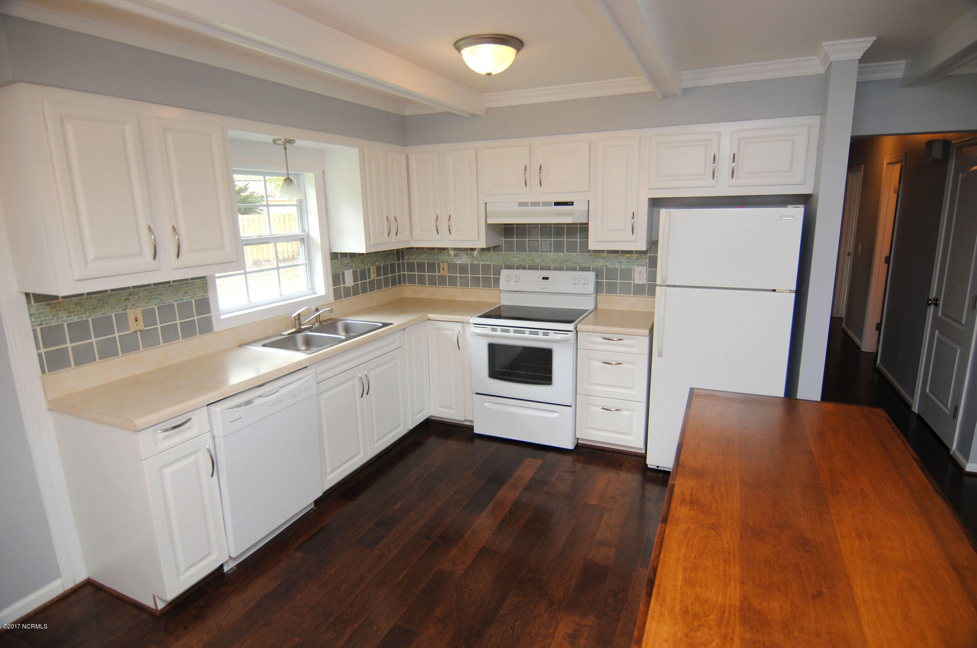 106 Caladan Road Castle Hayne, NC 28429 - Photo 10 of 26 DSC_3015