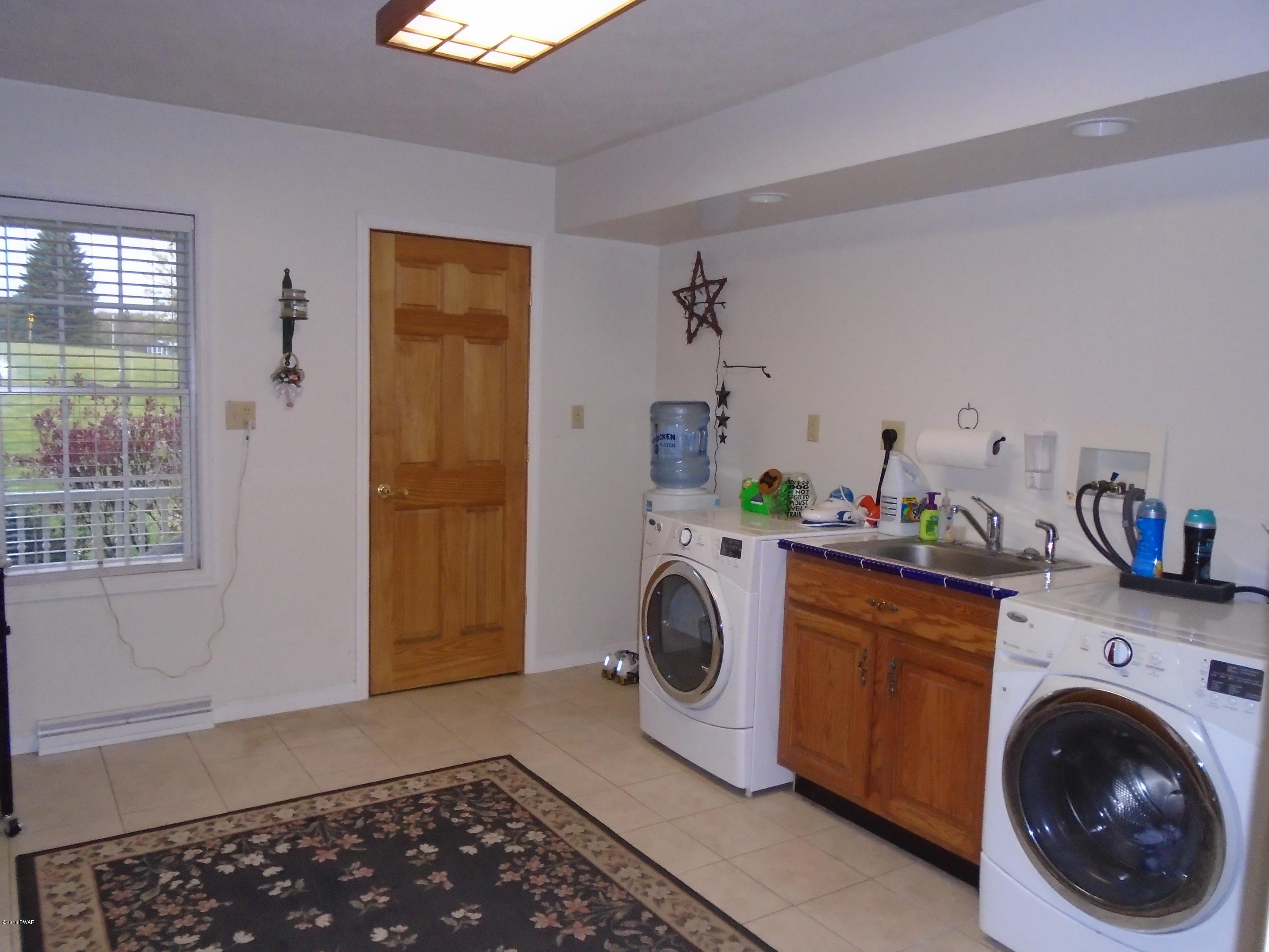 178 Spring Hill Road Moscow, PA 18444 - Photo 22 of 43 DSC01586