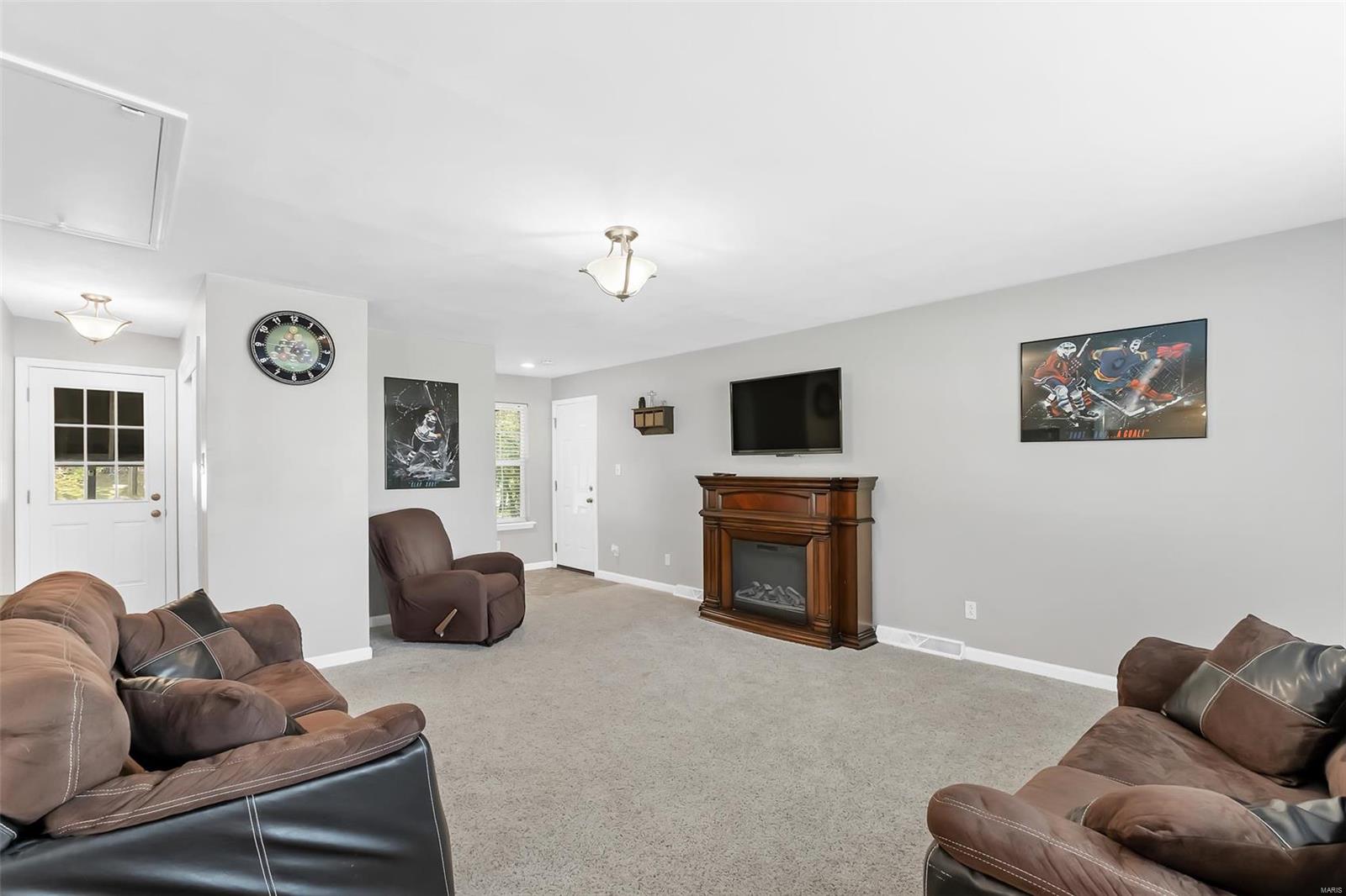 1160 Mueller Road St. Paul, MO 63366 - Photo 15 of 34 Gallery Image 15