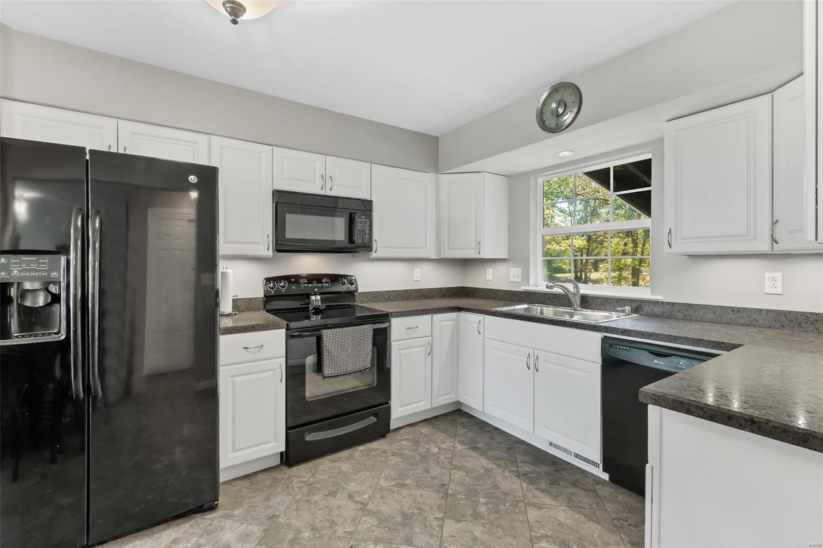 1160 Mueller Road St. Paul, MO 63366 - Photo 10 of 34 Gallery Image 10