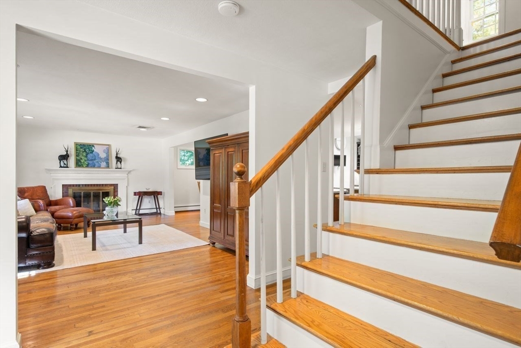 28 Colburn Drive Sharon, MA 02067 - Photo 6 of 42