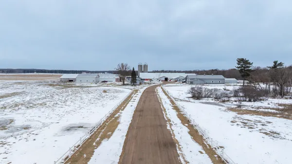 $2,989,000 | 2435 50th Avenue, Elk Mound, WI 54739