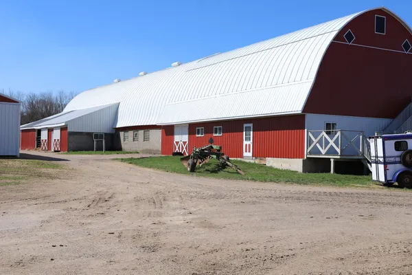 $2,989,000 | 2435 50th Avenue, Elk Mound, WI 54739