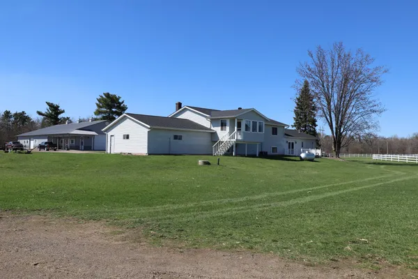 $2,989,000 | 2435 50th Avenue, Elk Mound, WI 54739