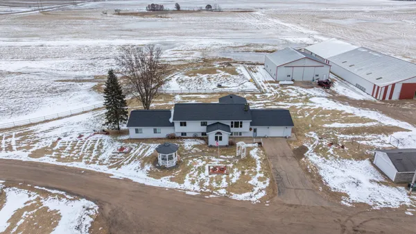 $2,989,000 | 2435 50th Avenue, Elk Mound, WI 54739