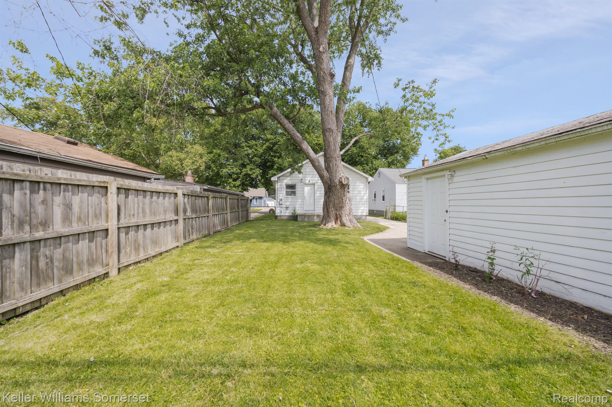 2115 Leitch Road Ferndale, MI 48220 - Photo 25 of 30 Gallery Image 25