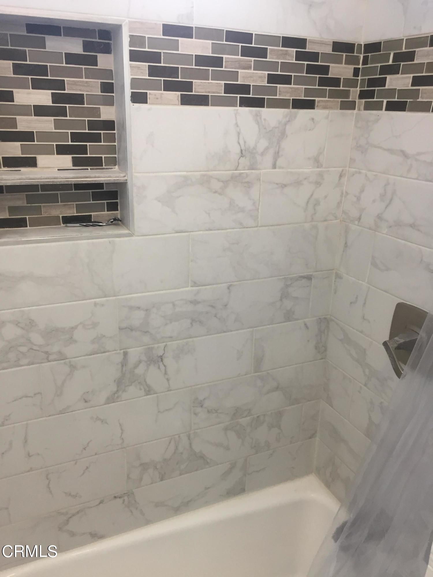 3454 Olds Road Oxnard, CA 93033 - Photo 39 of 41 Master Bath