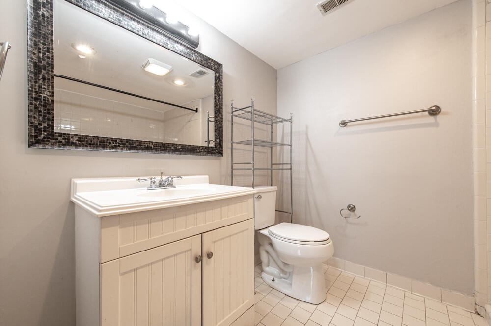 1017 Stevens Creek Road, Unit G185 Augusta, GA 30907 - Photo 11 of 21 Bathroom 2!