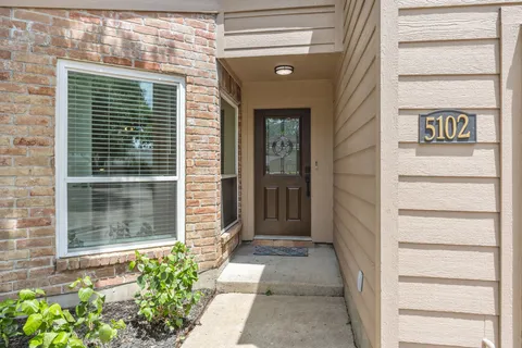 $350,000 | 5102 Birchmont Drive, Houston, TX 77091