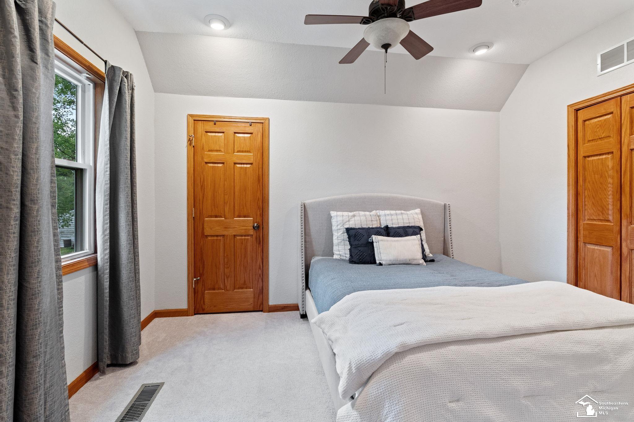 9099 Summerfield Road Temperance, MI 48182 - Photo 32 of 52 Gallery Image 32