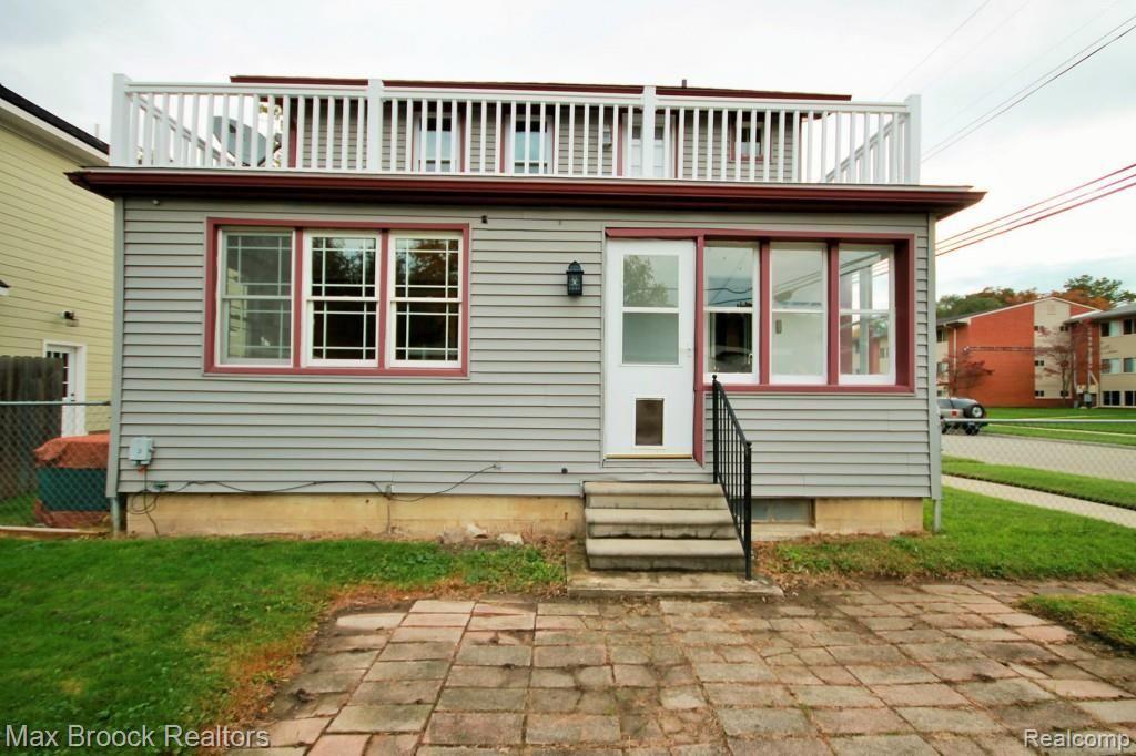 601 Lockwood Road Royal Oak, MI 48067 - Photo 32 of 36 2014-10-13 20.24