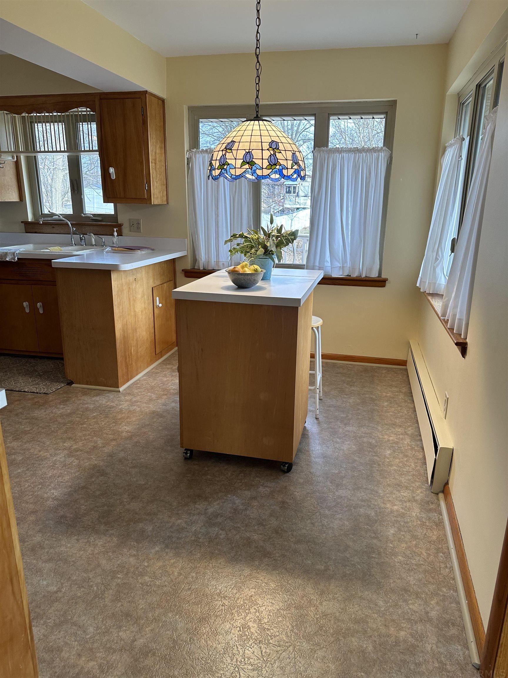 1200 South Red Bank Road Evansville, IN 47712 - Photo 11 of 36 Gallery Image 11
