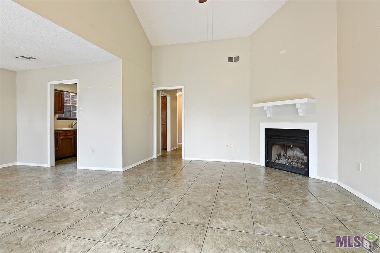 1937 Stonegate Court Baton Rouge, LA 70815 - Photo 5 of 10 Gallery Image 5