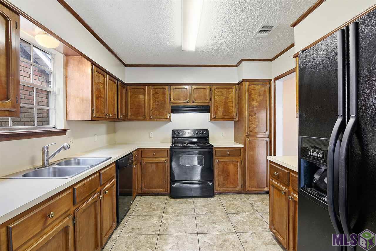 1937 Stonegate Court Baton Rouge, LA 70815 - Photo 7 of 10 Gallery Image 7
