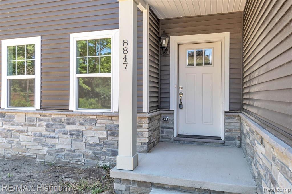 8847 Cedar Lake Road Pinckney, MI 48169 - Photo 8 of 54