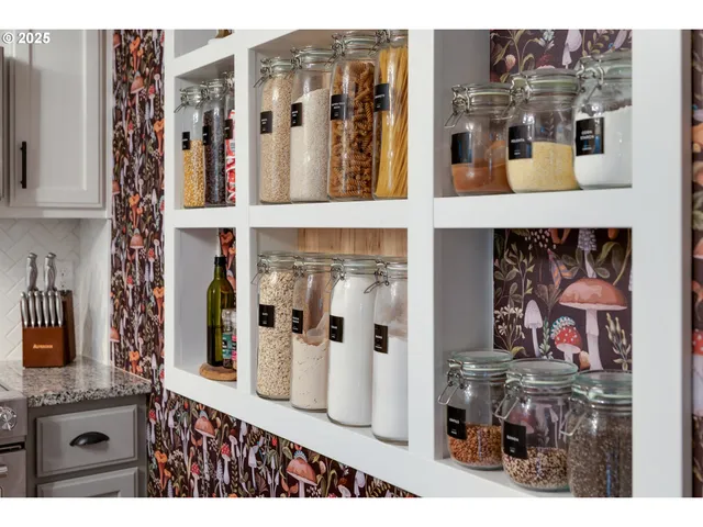 $675,000 | 17006 Northeast 182nd Avenue, Brush Prairie, WA 98606