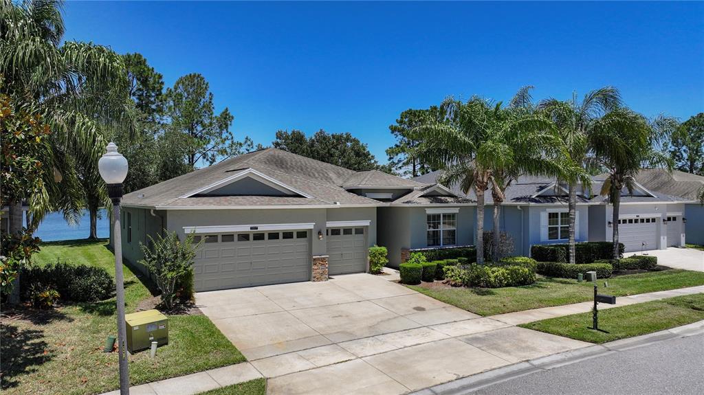 2217 Crosston Circle Orlando, FL 32824 - Photo 2 of 31