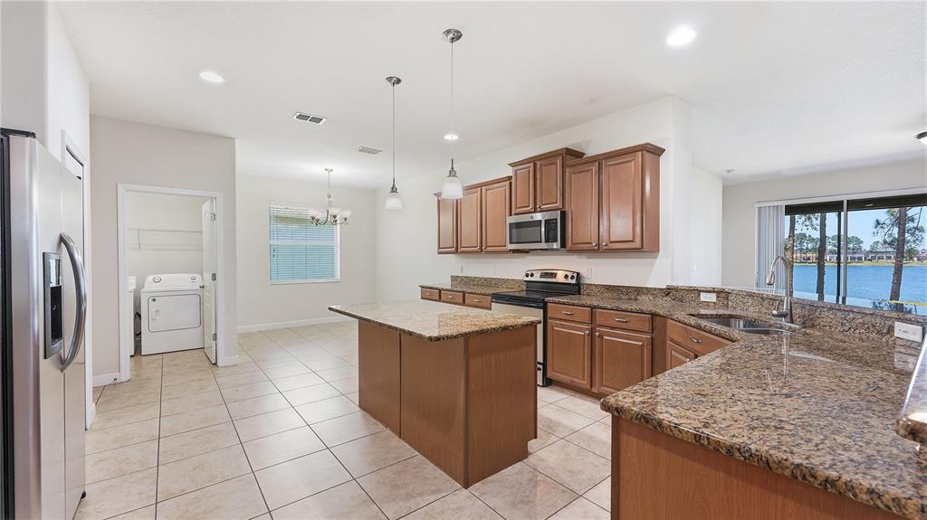 2217 Crosston Circle Orlando, FL 32824 - Photo 5 of 31