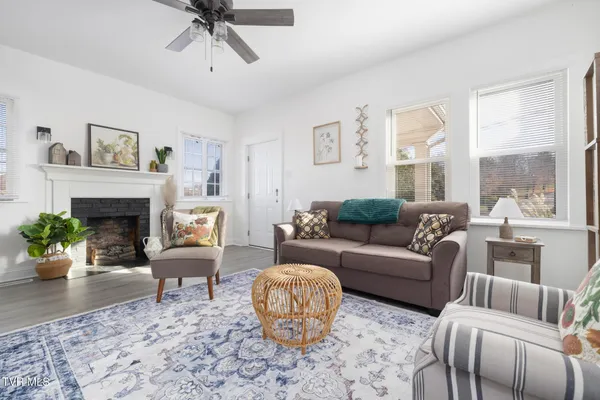 $329,000 | 722-724 Holston Street, Unit 28, Kingsport, TN 37660