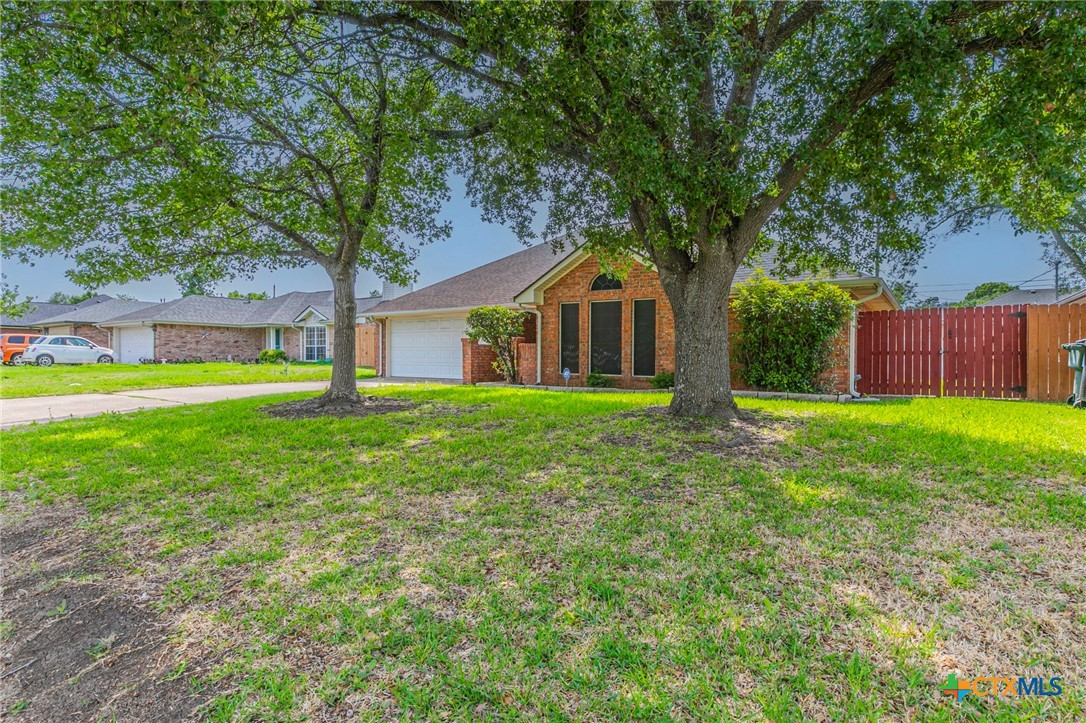 706 Pecos Drive Temple, TX 76504 - Photo 2 of 26