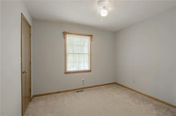 $310,000 | 58 Lakeview Drive, Lexington, MO 64067