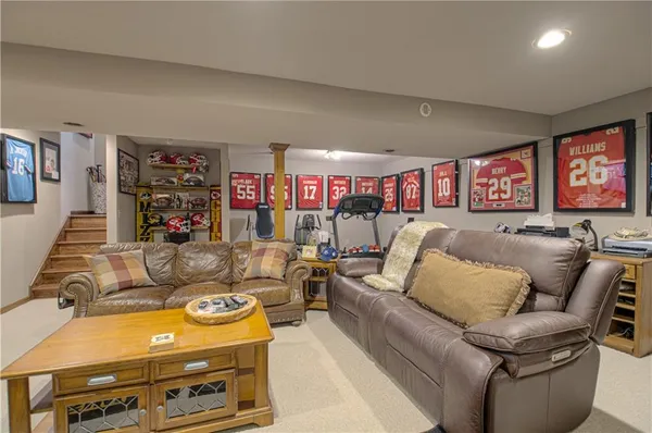 $310,000 | 58 Lakeview Drive, Lexington, MO 64067