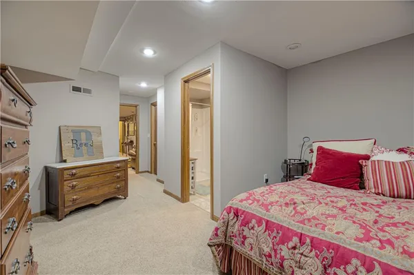 $310,000 | 58 Lakeview Drive, Lexington, MO 64067