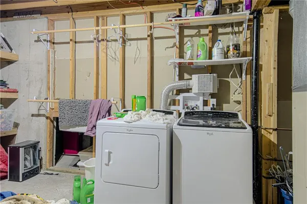 $310,000 | 58 Lakeview Drive, Lexington, MO 64067