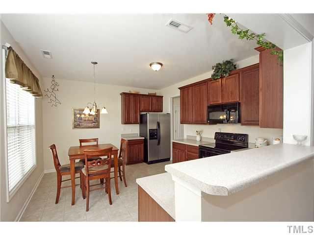 3913 Patriot Ridge Court Raleigh, NC 27610 - Photo 2 of 14 Gallery Image 2