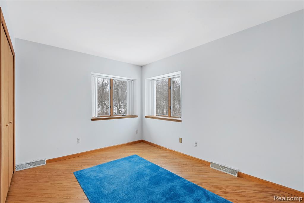 50801 Warren Road Canton, MI 48187 - Photo 30 of 33 Gallery Image 30