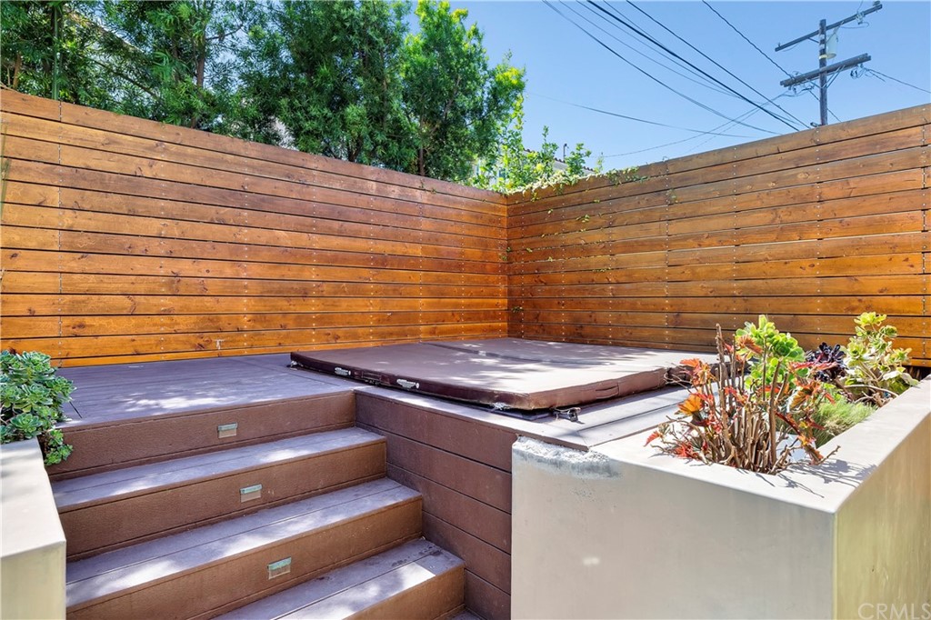 2210 Robinson Street Redondo Beach, CA 90278 - Photo 28 of 39 a view of a backyard with sitting area