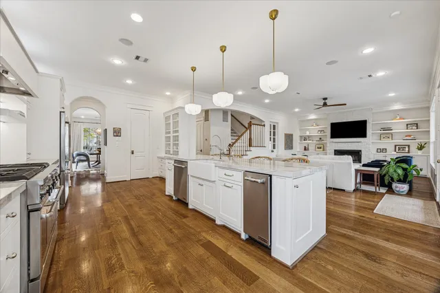 $1,399,000 | 4318 Phil Street, Bellaire, TX 77401