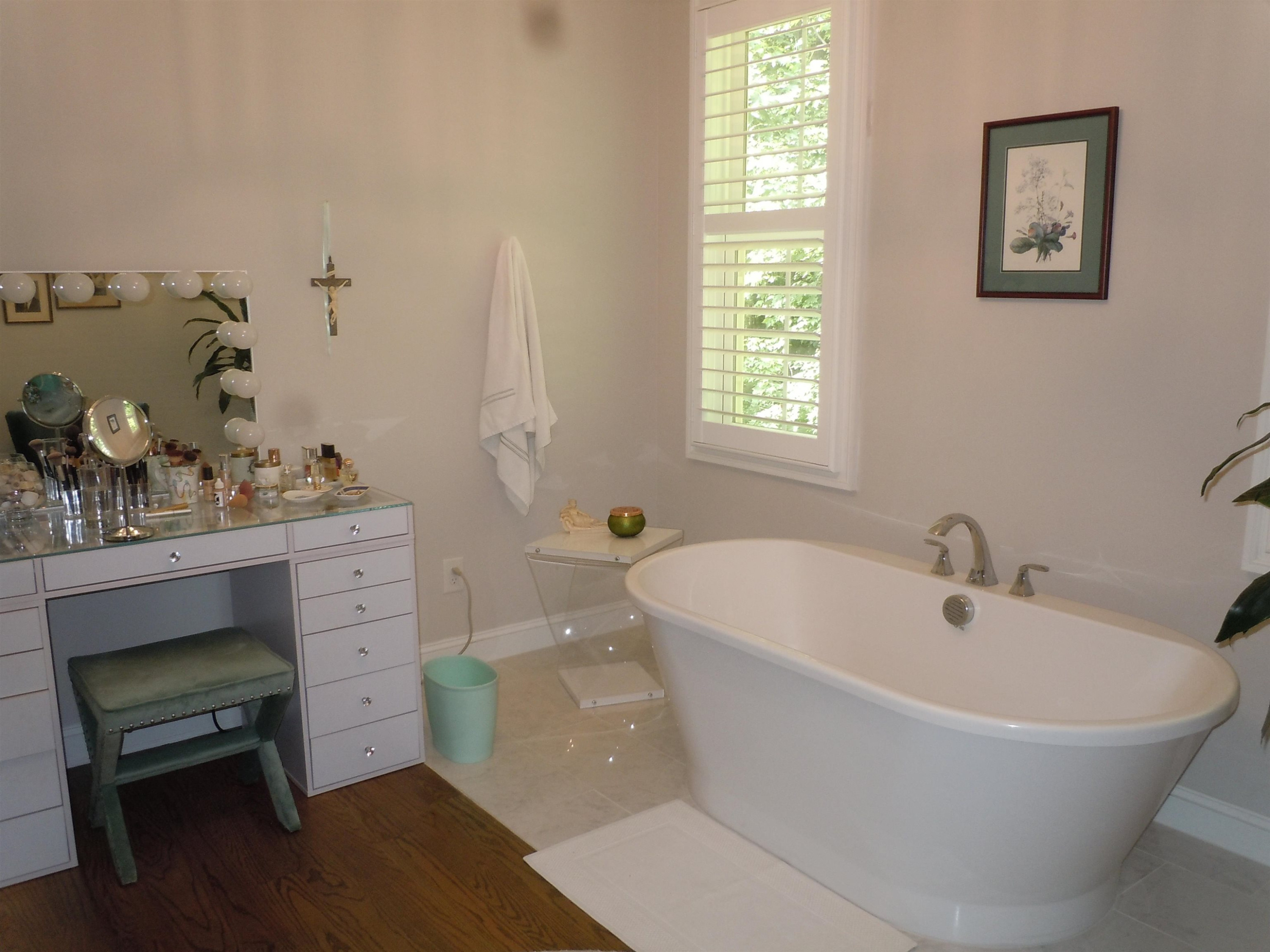 1009 Marilyn Drive Raleigh, NC 27607 - Photo 31 of 36 2nd floor dressing room / bedroom