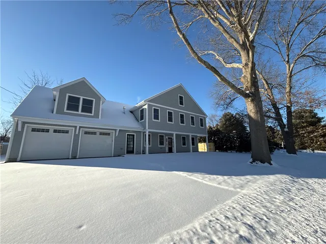 $1,200,000 | 5 Hancock Road, Barrington, RI 02806
