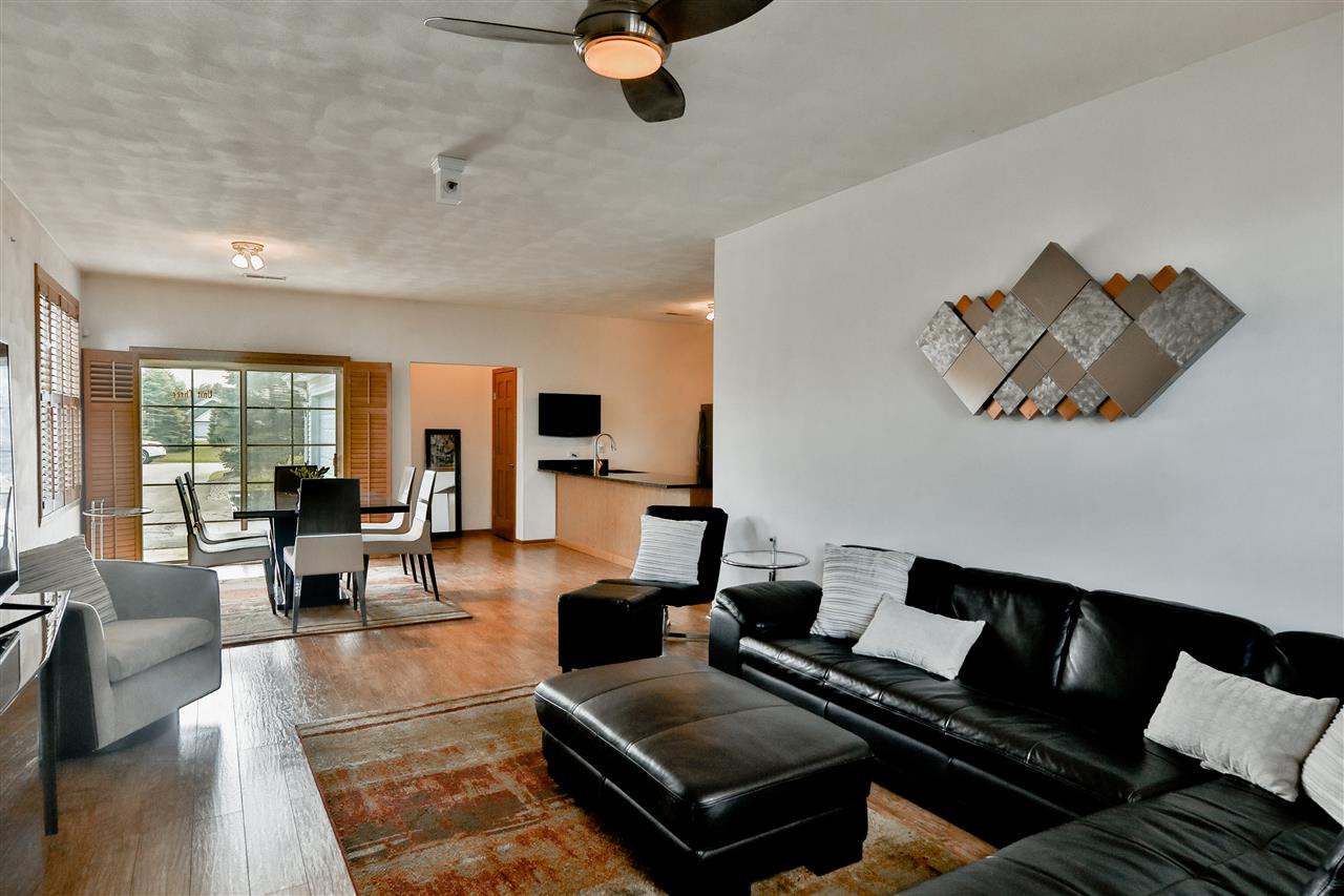 10135 Monarch Road, Unit 3 Roscoe, IL 61073 - Photo 5 of 20 a living room with furniture