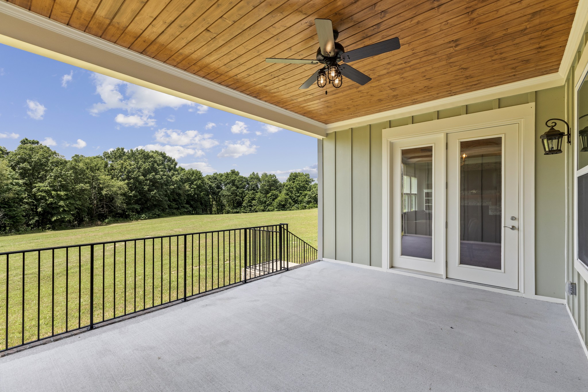 7952 Daugherty-Capley Road Primm Springs, TN 38476 - Photo 38 of 44 a view of a balcony